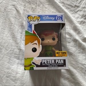 Funko pop Peter Pan Hot Topic Exclusive